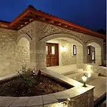 Nerida Boutique 3*